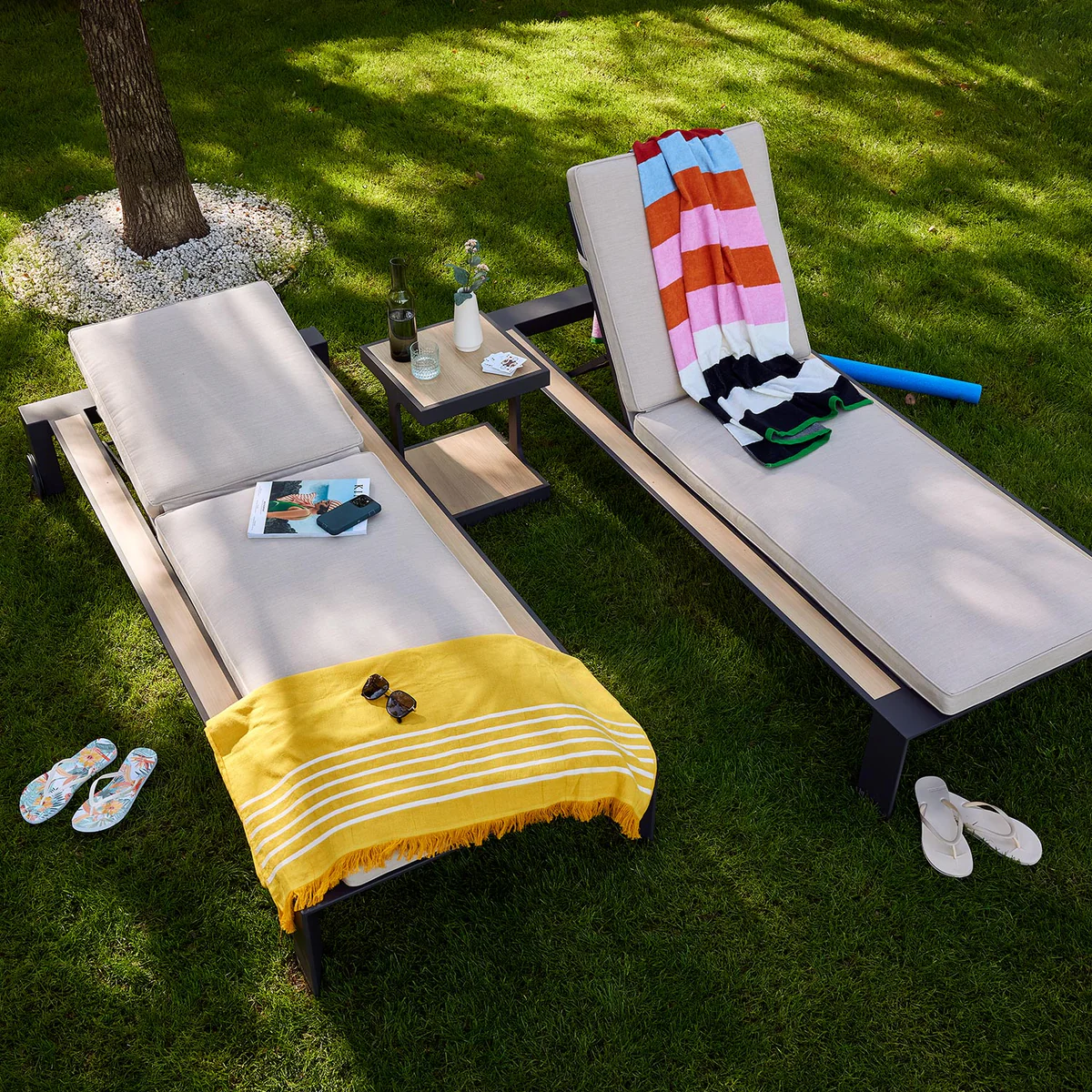 Sanibel 2 Chaise Lounges - Four Leafs Furniture